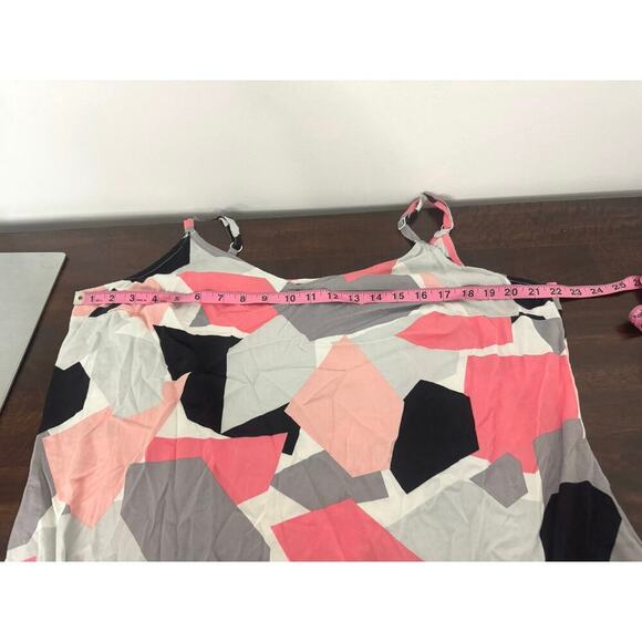 Torrid Essential Multi-Color Geometric Print Tank Top 1X (14/16) - Picture 7 of 9